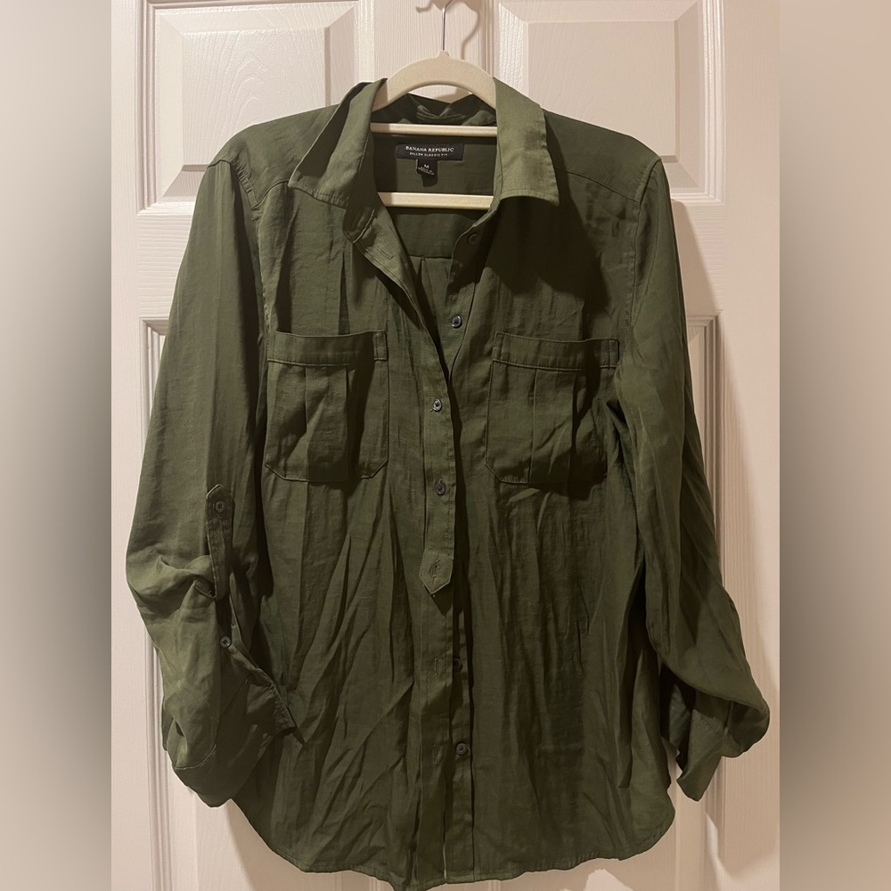 Banana Republic green safari button down
